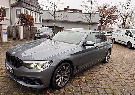 BMW 530d MWSt. Aus auAdapt-Fahrwerk, Sport, Head-up,