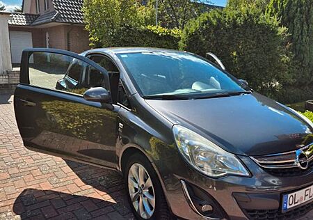 Opel Corsa 1.4 Tempomat, Klimaanlage, Bluetooth