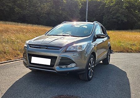 Ford Kuga 2,0 TDCi 2x4 103kW Titanium