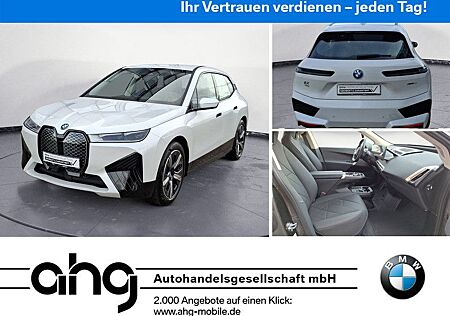 BMW iX xDrive40 Sportpaket Komfortzugang