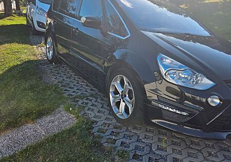 Ford S-Max 2,0 TDCi 120kW DPF Titanium S PowerShi...