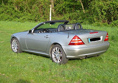 Mercedes-Benz CLK 230 K AVANTGARDE