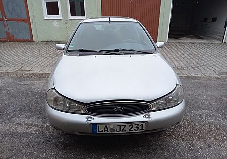 Ford Mondeo 2.5 V6 GT Auto GT