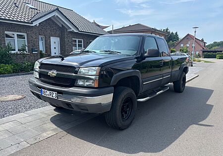 Chevrolet Silverado Z71 4x4 5.3 LPG Tüv Neu