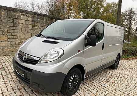 Opel Vivaro 2.0 CDTI 1.Hand*54Tkm*Klima PDC AHK TÜV