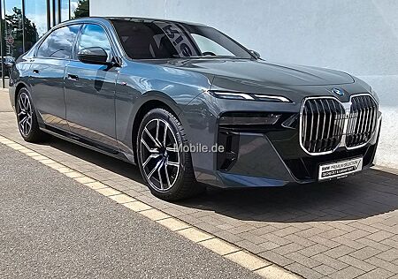 BMW 740d xDrive M Sportpaket*Pano*Standhzg*DAPro*