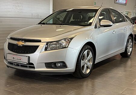 Chevrolet Cruze LTZ 2.0 D Aut.Sitzheiz./PDC/Navi/