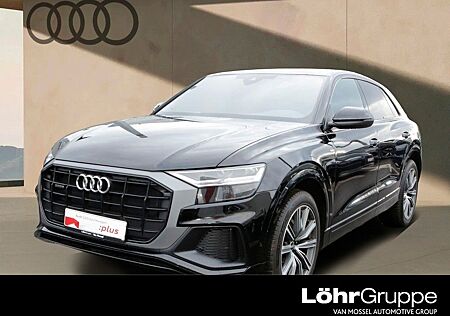 Audi Q8 45 TDI quattro S line Selection Pano Navi+VC