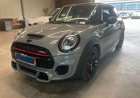 Mini John Cooper Works JCW