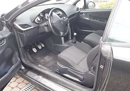 Peugeot 207 CC RC Line 150 THP RC Line