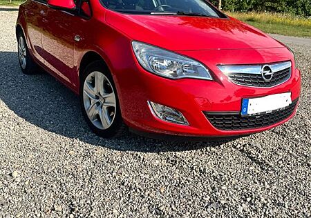 Opel Astra Sports Tourer 1.4 T Design Edition 88k...