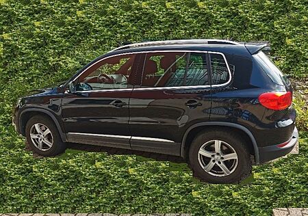 VW Tiguan Volkswagen 2.0 TSI DSG 4MOTION Sport & Style Spo...
