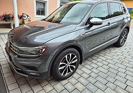 VW Tiguan Volkswagen 2.0 TSI Highline 4M AHK LED Pano Massage
