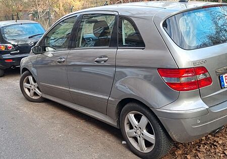 Mercedes-Benz B 200 B Turbo
