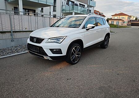 Seat Ateca Ateca2.0TDI Xcellence Top gepfelgt AHK RFK 8xAlu