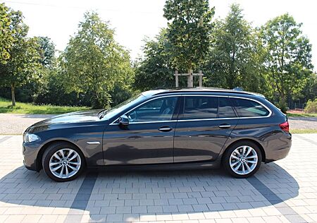 BMW 520d Touring A Luxury Line