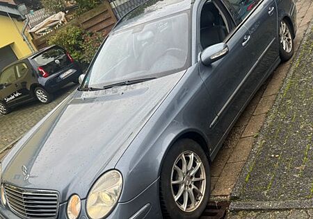 Mercedes-Benz E 320 CDI T AVANTGARDE Avantgarde