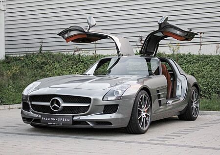 Mercedes-Benz SLS AMG Coupé *1. Hand*