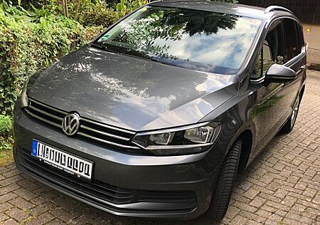 VW Touran Volkswagen 2.0 TDI SCR Comfortline BMT Comfortline