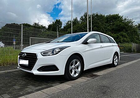 Hyundai i40 1.6 GDI Kombi+Tüv+Windschutzscheibe NEU