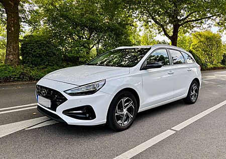 Hyundai i30 | Automatik | Diesel |Scheckheftgepflegt