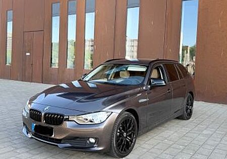 BMW 320d Touring Luxury Line Luxury Line