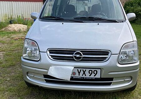 Opel Agila 1.2 -