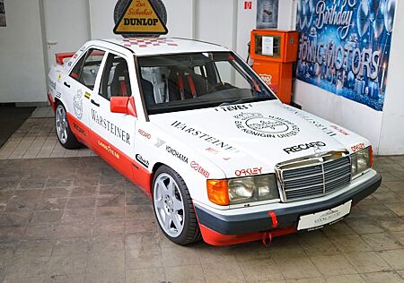 Mercedes-Benz 190 W201 2,6E mit M104 300-24V Rennwagen Tracktool