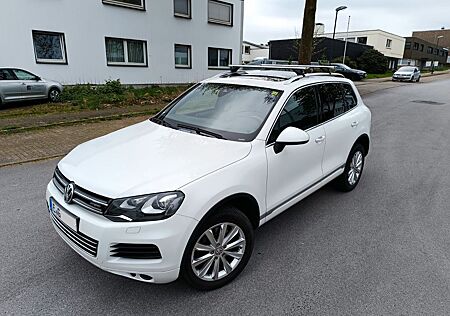 VW Touareg Volkswagen 3.0 TFSI Hybrid 380PS Pano Luft Ahk