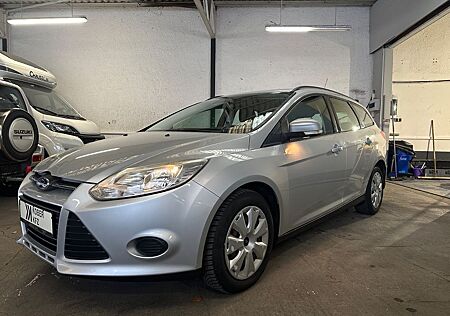 Ford Focus Turnier Trend 1,6*