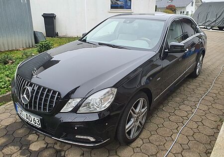 Mercedes-Benz E 350 CDI V6 BlueEFFICIENCY Massage Lim. W212