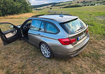 BMW 325d Touring Advantage Advantage