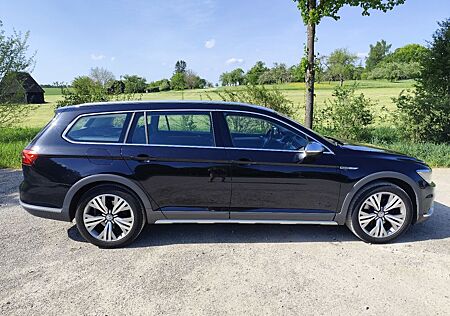 VW Passat Alltrack Volkswagen , AHK, Schiebedach, top Zustand