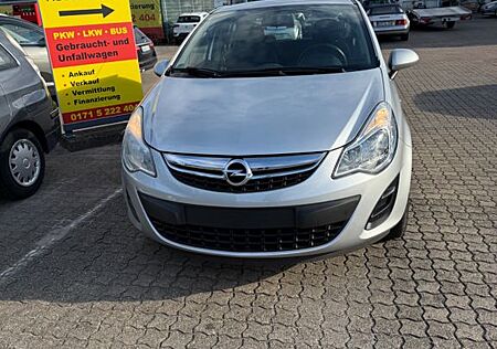 Opel Corsa D Satellite