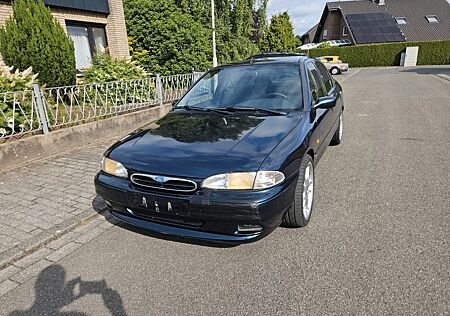 Ford Mondeo Mk1 2.5 V6 Ghia