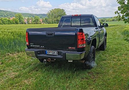 GMC Sierra