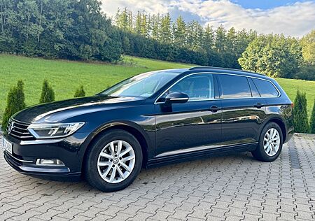 VW Passat Variant Volkswagen 2.0 TDI SCR Business Variant ...