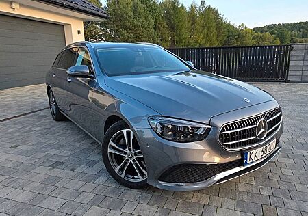 Mercedes-Benz E 220 gebraucht kaufen Mercedes-Benz E 220 d 4MATIC T Autom. -