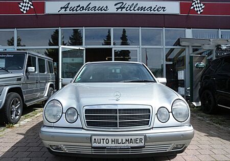 Mercedes-Benz E 240 Elegance *TÜV NEU*PDC*SHZ*KLIMA*