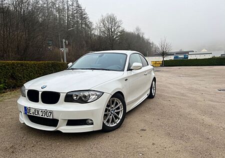 BMW 118d Coupé M-Paket in Alpinweiß