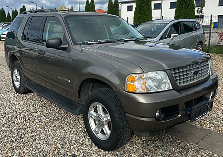 Ford Explorer XLT - 7 Sitze, Topzustand und Tüv NEU