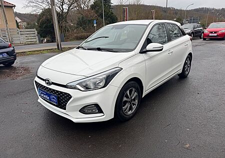 Hyundai i20 blue Trend