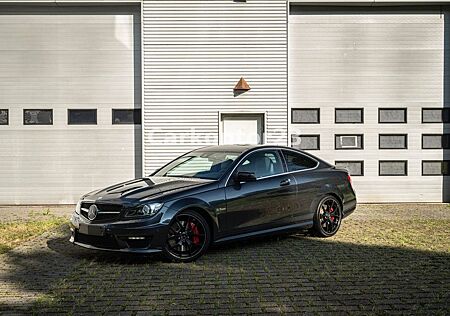 Mercedes-Benz C 63 AMG Edition 507*Carbon*Designo