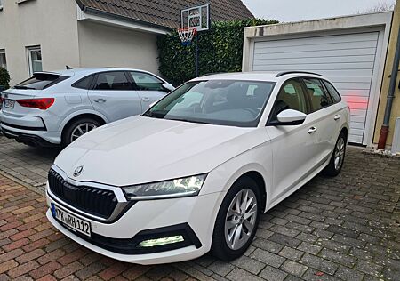 Skoda Octavia 2.0 TDI 116 PS DSG AMBITION *1Hand*