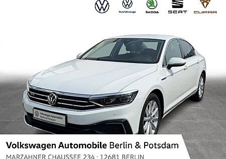 VW Passat Volkswagen GTE 1,4 l TSI DSG Navi LED Standhzg PDC