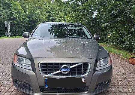 Volvo V70 2.5T Kinetic Kinetic
