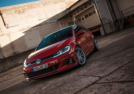 VW Golf Volkswagen 2.0 TDI DSG GTD