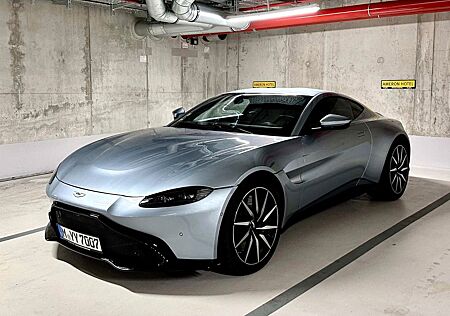 Aston Martin V8 Vantage - Vollausstattung, Inspektion