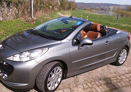 Peugeot 207 CC 120 Platinum