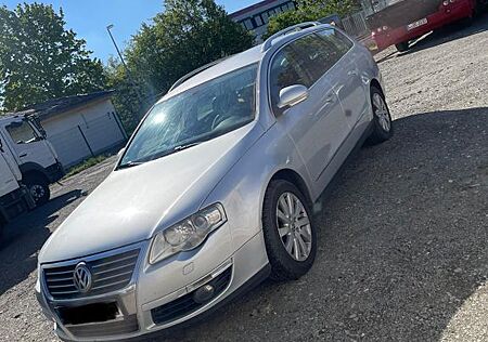 VW Passat Variant Volkswagen 2.0 TDI DPF DSG Highline Vari...